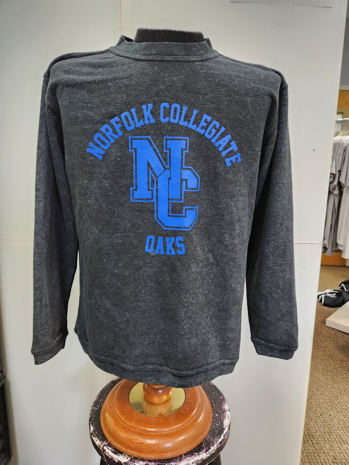 Sweatshirt - Crewneck with Norfolk Collegiate Oaks Interlock NC